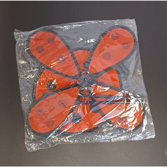 Wind Spinner NEW 3D LARGE Red & Black Petal with Stake Flower is 15 Inches Wide! - Picture 6 of 6